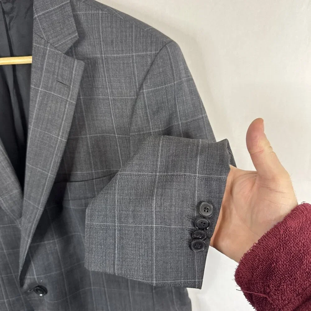 Hugo Boss Virgin Wool Windowpane Blazer Men’s‎ 38R Made USA Sports Coat Gray